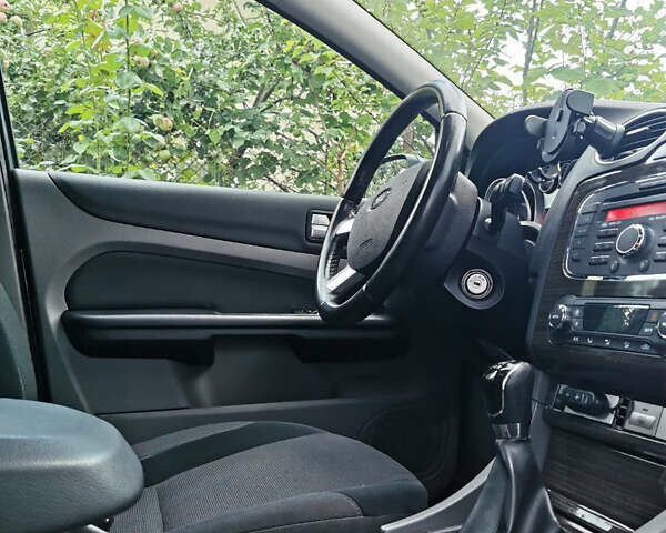 Синій Форд Фокус, об'ємом двигуна 1.6 л та пробігом 206 тис. км за 6400 $, фото 12 на Automoto.ua