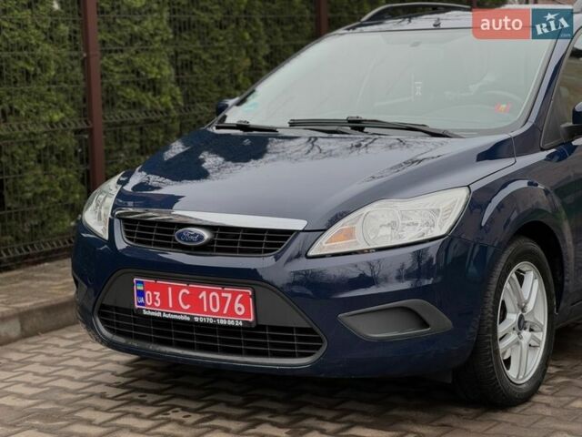 Синий Форд Фокус, объемом двигателя 1.6 л и пробегом 234 тыс. км за 5800 $, фото 1 на Automoto.ua