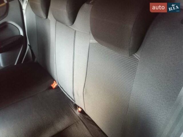 Синій Форд Фокус, об'ємом двигуна 1.6 л та пробігом 283 тис. км за 5461 $, фото 16 на Automoto.ua