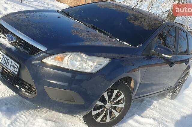 Синій Форд Фокус, об'ємом двигуна 1.6 л та пробігом 267 тис. км за 5300 $, фото 12 на Automoto.ua