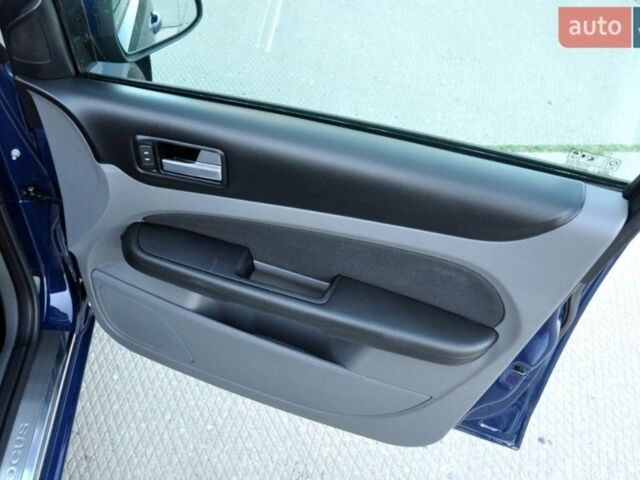 Синий Форд Фокус, объемом двигателя 1.6 л и пробегом 188 тыс. км за 5700 $, фото 19 на Automoto.ua