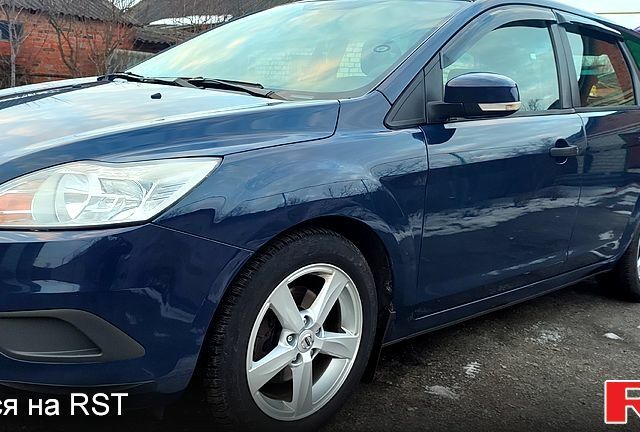 Синий Форд Фокус, объемом двигателя 1.6 л и пробегом 170 тыс. км за 5700 $, фото 5 на Automoto.ua