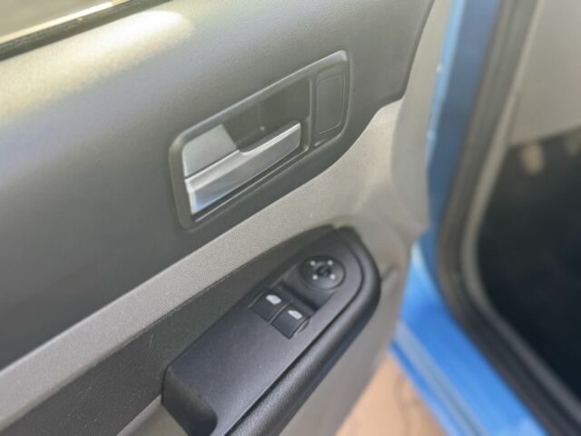 Синий Форд Фокус, объемом двигателя 1.6 л и пробегом 189 тыс. км за 6650 $, фото 9 на Automoto.ua