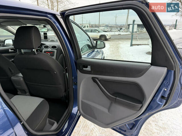 Синий Форд Фокус, объемом двигателя 1.8 л и пробегом 116 тыс. км за 7499 $, фото 15 на Automoto.ua