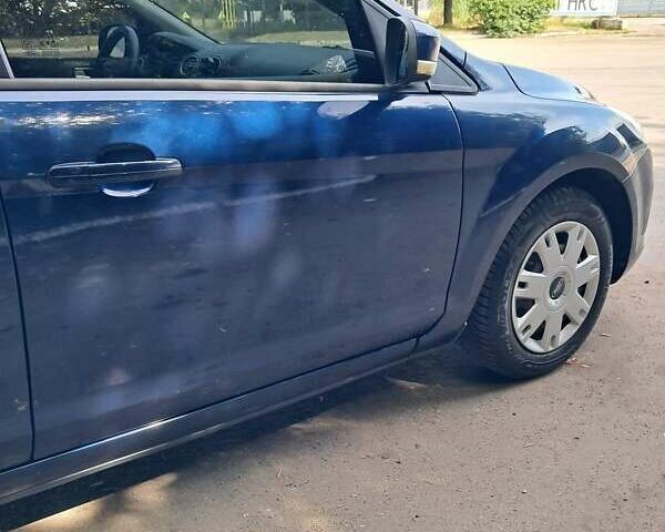 Синий Форд Фокус, объемом двигателя 1.6 л и пробегом 141 тыс. км за 6100 $, фото 26 на Automoto.ua