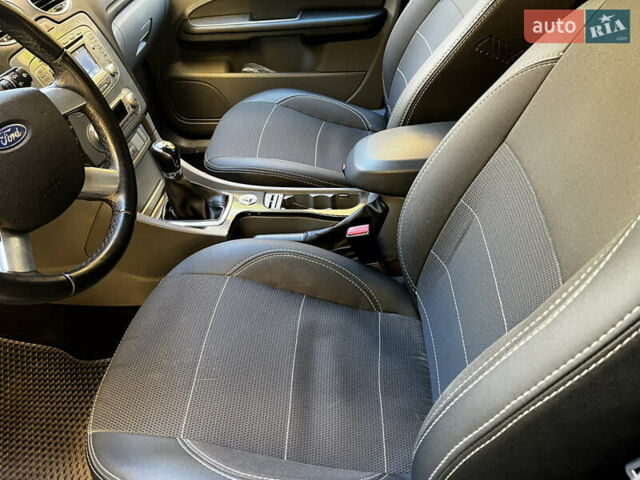 Синий Форд Фокус, объемом двигателя 1.56 л и пробегом 244 тыс. км за 6200 $, фото 18 на Automoto.ua