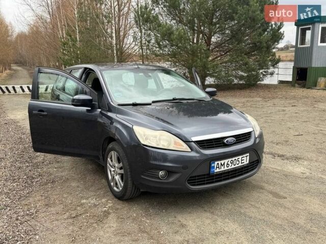 Синий Форд Фокус, объемом двигателя 1.6 л и пробегом 217 тыс. км за 5500 $, фото 7 на Automoto.ua