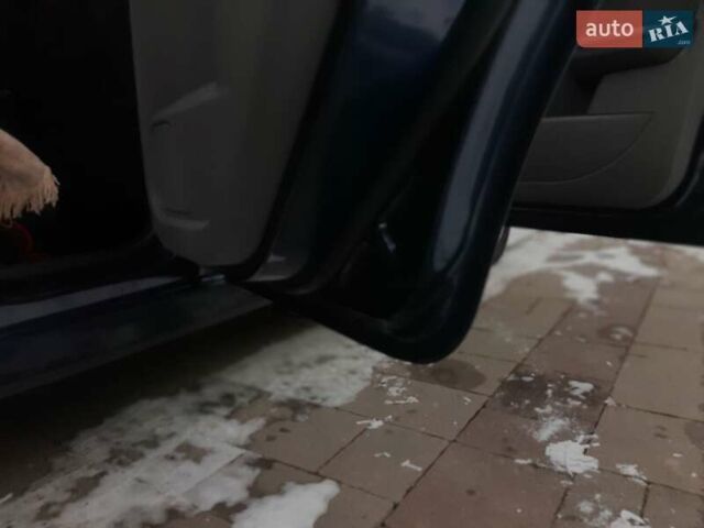 Синій Форд Фокус, об'ємом двигуна 1.56 л та пробігом 218 тис. км за 5500 $, фото 33 на Automoto.ua