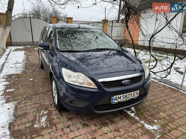 Синій Форд Фокус, об'ємом двигуна 1.6 л та пробігом 318 тис. км за 4600 $, фото 7 на Automoto.ua