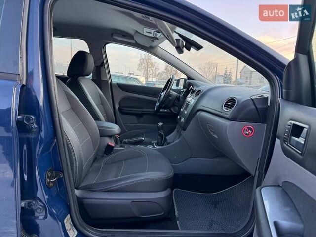 Синий Форд Фокус, объемом двигателя 1.56 л и пробегом 244 тыс. км за 6790 $, фото 11 на Automoto.ua