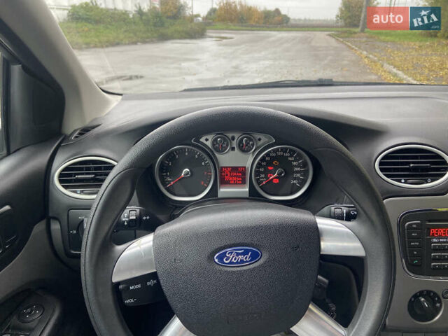 Синий Форд Фокус, объемом двигателя 1.6 л и пробегом 223 тыс. км за 6000 $, фото 8 на Automoto.ua