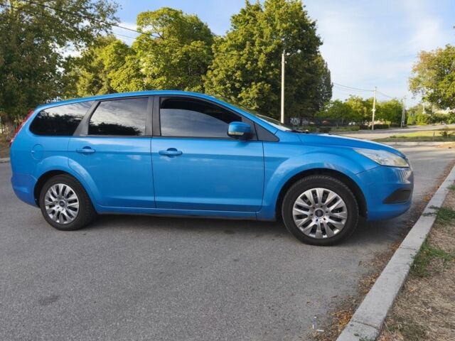 Синій Форд Фокус, об'ємом двигуна 2 л та пробігом 326 тис. км за 6500 $, фото 1 на Automoto.ua