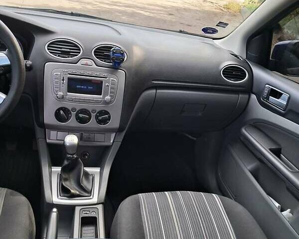 Синий Форд Фокус, объемом двигателя 1.6 л и пробегом 141 тыс. км за 6100 $, фото 29 на Automoto.ua