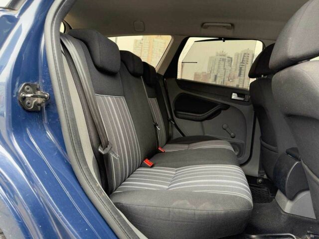 Синій Форд Фокус, об'ємом двигуна 0 л та пробігом 251 тис. км за 5490 $, фото 10 на Automoto.ua