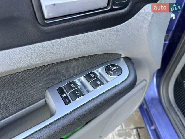 Синий Форд Фокус, объемом двигателя 1.6 л и пробегом 277 тыс. км за 5400 $, фото 13 на Automoto.ua