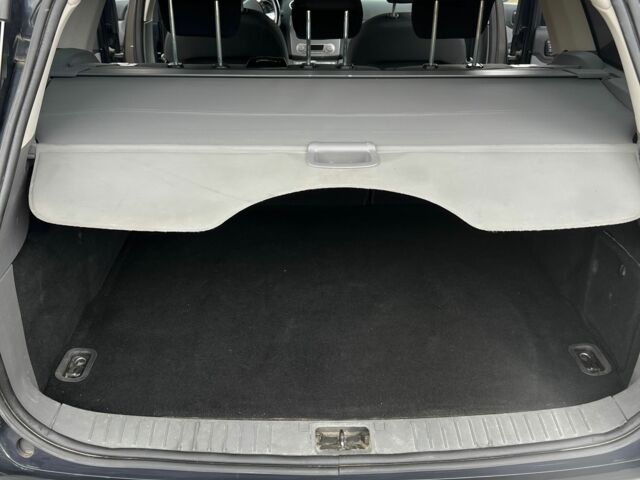 Синий Форд Фокус, объемом двигателя 1.6 л и пробегом 288 тыс. км за 5200 $, фото 2 на Automoto.ua