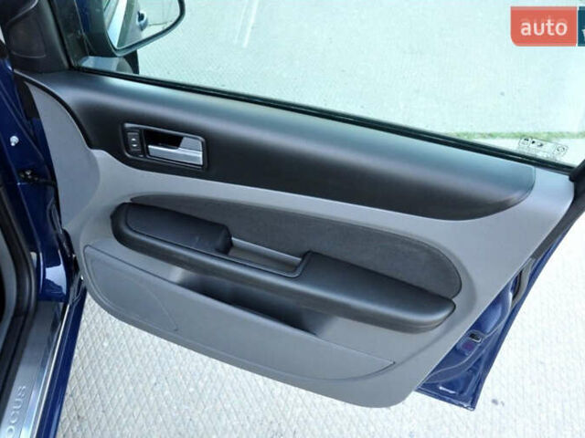 Синий Форд Фокус, объемом двигателя 1.6 л и пробегом 198 тыс. км за 6000 $, фото 24 на Automoto.ua