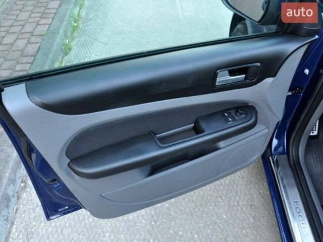 Синий Форд Фокус, объемом двигателя 1.6 л и пробегом 188 тыс. км за 5700 $, фото 20 на Automoto.ua