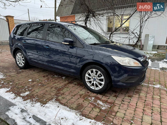 Синій Форд Фокус, об'ємом двигуна 1.6 л та пробігом 318 тис. км за 4600 $, фото 5 на Automoto.ua