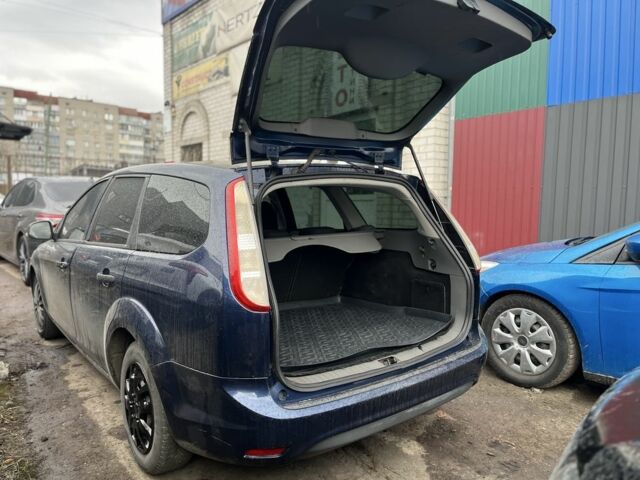 Синій Форд Фокус, об'ємом двигуна 1.6 л та пробігом 265 тис. км за 4800 $, фото 14 на Automoto.ua