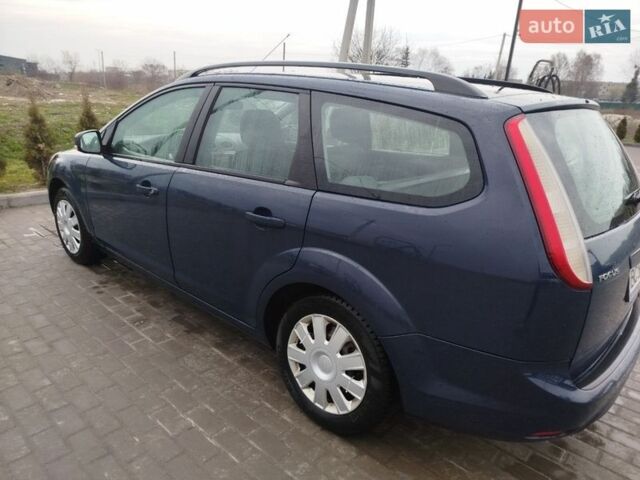 Синій Форд Фокус, об'ємом двигуна 1.56 л та пробігом 272 тис. км за 4800 $, фото 1 на Automoto.ua