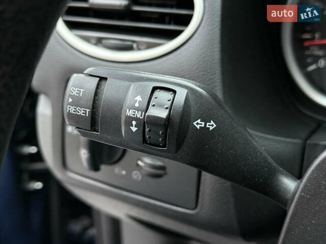 Синій Форд Фокус, об'ємом двигуна 1.6 л та пробігом 249 тис. км за 4900 $, фото 53 на Automoto.ua