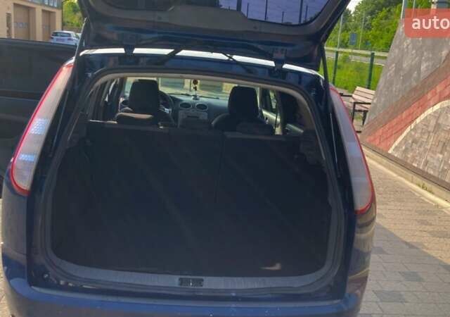 Синий Форд Фокус, объемом двигателя 1.56 л и пробегом 315 тыс. км за 4900 $, фото 5 на Automoto.ua