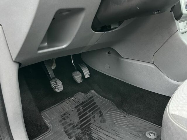 Синій Форд Фокус, об'ємом двигуна 1.8 л та пробігом 300 тис. км за 5100 $, фото 13 на Automoto.ua