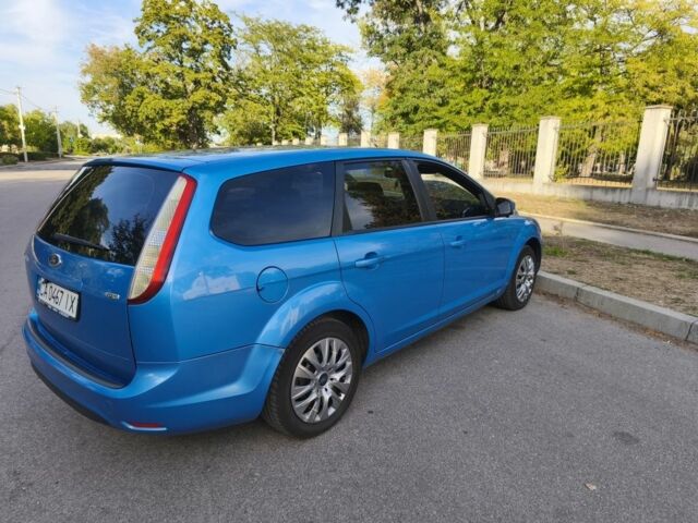 Синій Форд Фокус, об'ємом двигуна 2 л та пробігом 326 тис. км за 6500 $, фото 2 на Automoto.ua