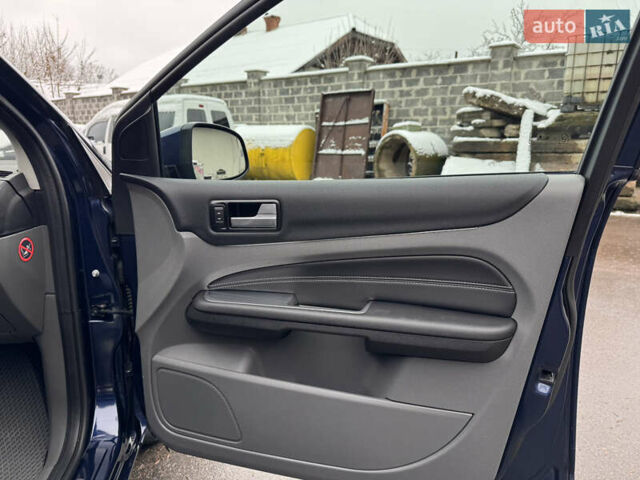 Синий Форд Фокус, объемом двигателя 1.6 л и пробегом 200 тыс. км за 7200 $, фото 20 на Automoto.ua