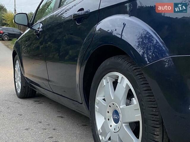 Синий Форд Фокус, объемом двигателя 1.6 л и пробегом 187 тыс. км за 6199 $, фото 7 на Automoto.ua