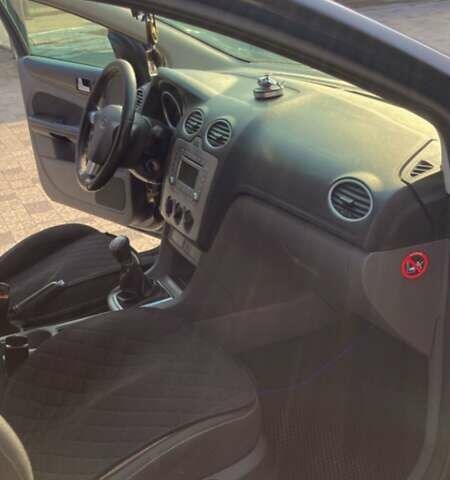 Синий Форд Фокус, объемом двигателя 1.56 л и пробегом 315 тыс. км за 4900 $, фото 8 на Automoto.ua