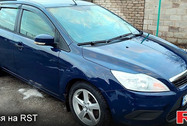 Синий Форд Фокус, объемом двигателя 1.6 л и пробегом 170 тыс. км за 5700 $, фото 2 на Automoto.ua