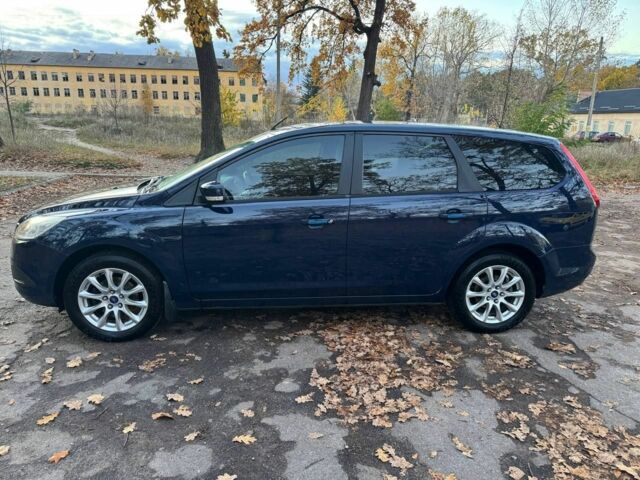 Синий Форд Фокус, объемом двигателя 1.6 л и пробегом 318 тыс. км за 5200 $, фото 2 на Automoto.ua