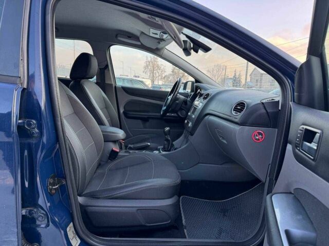 Синий Форд Фокус, объемом двигателя 1.6 л и пробегом 244 тыс. км за 6790 $, фото 11 на Automoto.ua