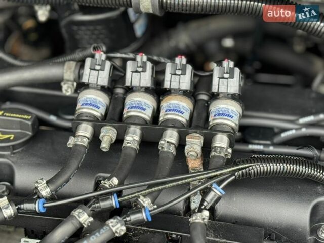 Синий Форд Фокус, объемом двигателя 1.6 л и пробегом 234 тыс. км за 5800 $, фото 26 на Automoto.ua