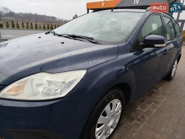 Синій Форд Фокус, об'ємом двигуна 1.56 л та пробігом 272 тис. км за 4800 $, фото 8 на Automoto.ua
