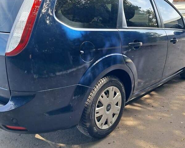 Синий Форд Фокус, объемом двигателя 1.6 л и пробегом 141 тыс. км за 6100 $, фото 24 на Automoto.ua