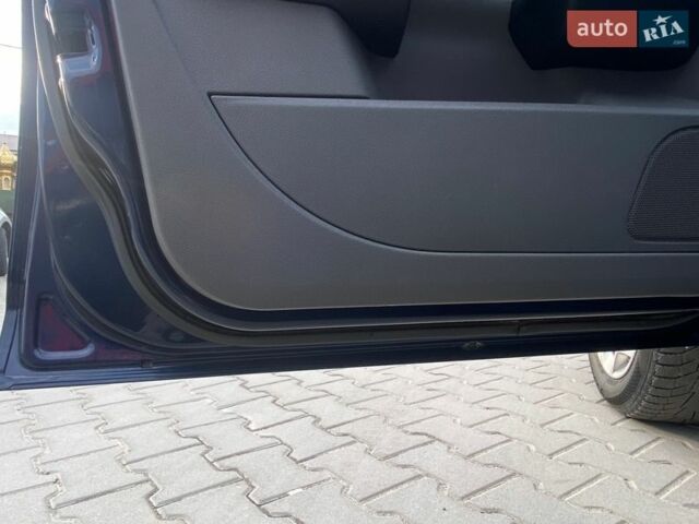 Синий Форд Фокус, объемом двигателя 2 л и пробегом 285 тыс. км за 5300 $, фото 29 на Automoto.ua