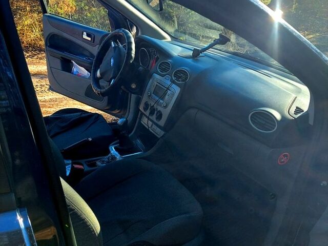 Синий Форд Фокус, объемом двигателя 1.6 л и пробегом 335 тыс. км за 5170 $, фото 8 на Automoto.ua