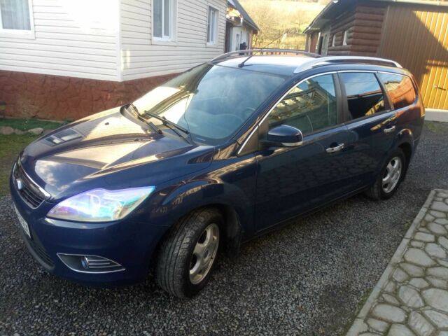 Синий Форд Фокус, объемом двигателя 1.6 л и пробегом 283 тыс. км за 5461 $, фото 1 на Automoto.ua