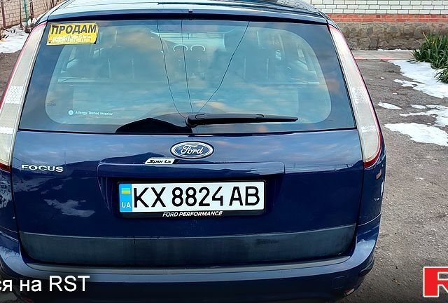Синий Форд Фокус, объемом двигателя 1.6 л и пробегом 170 тыс. км за 5700 $, фото 4 на Automoto.ua