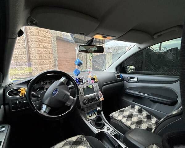 Синий Форд Фокус, объемом двигателя 1.56 л и пробегом 291 тыс. км за 6200 $, фото 3 на Automoto.ua