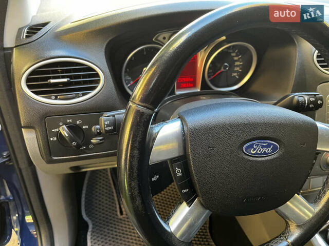 Синий Форд Фокус, объемом двигателя 1.56 л и пробегом 244 тыс. км за 6200 $, фото 17 на Automoto.ua
