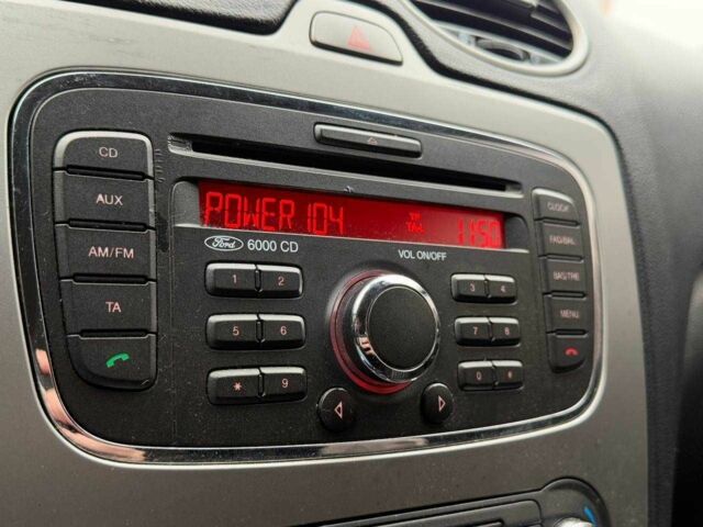 Синій Форд Фокус, об'ємом двигуна 0 л та пробігом 251 тис. км за 5490 $, фото 20 на Automoto.ua