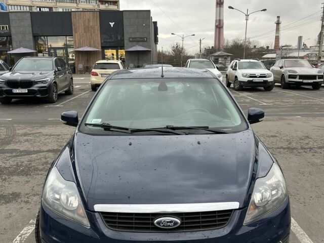 Синій Форд Фокус, об'ємом двигуна 1.8 л та пробігом 300 тис. км за 5100 $, фото 2 на Automoto.ua