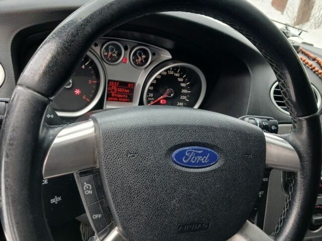 Синий Форд Фокус, объемом двигателя 1.6 л и пробегом 262 тыс. км за 6450 $, фото 4 на Automoto.ua