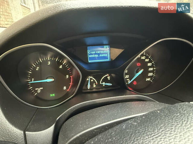 Синий Форд Фокус, объемом двигателя 1.6 л и пробегом 392 тыс. км за 5800 $, фото 10 на Automoto.ua