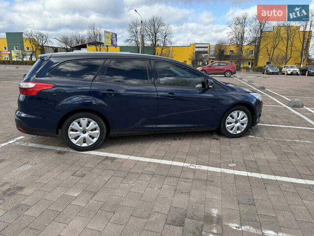 Синий Форд Фокус, объемом двигателя 0 л и пробегом 218 тыс. км за 6100 $, фото 5 на Automoto.ua