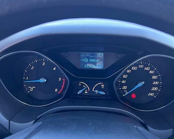 Синій Форд Фокус, об'ємом двигуна 1.6 л та пробігом 213 тис. км за 7500 $, фото 17 на Automoto.ua